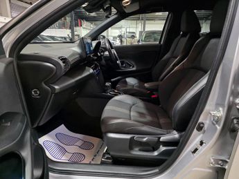 Toyota Yaris Cross 1.5 VVT-h Dynamic E-CVT AWD Euro 6 (s/s) 5dr