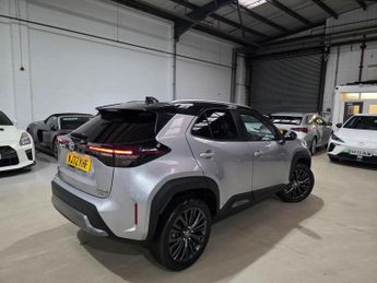 Toyota Yaris Cross 1.5 VVT-h Dynamic E-CVT AWD Euro 6 (s/s) 5dr