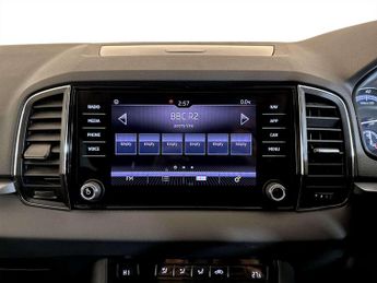 Skoda Karoq 1.0 TSI GPF SE Technology SUV 5dr Petrol Manual Euro 6 (s/s) (11