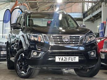 Nissan Navara 2.3 dCi Tekna Pickup Double Cab 4dr Diesel Manual 4WD Euro 6 (s/