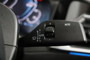 BMW 3 Series 2.0 330e 12kWh SE Pro Auto Euro 6 (s/s) 4dr