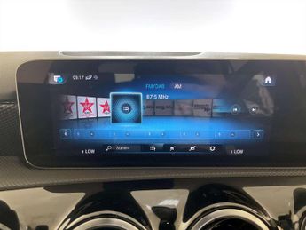 Mercedes-Benz A Class 1.3 A200 Sport (Executive) Hatchback 5dr Petrol 7G-DCT Euro 6 (s