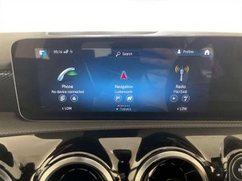 Mercedes-Benz A Class 1.3 A200 Sport (Executive) Hatchback 5dr Petrol 7G-DCT Euro 6 (s