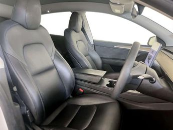 Tesla Model Y (Dual Motor) Long Range SUV 5dr Electric Auto 4WDE (384 bhp)