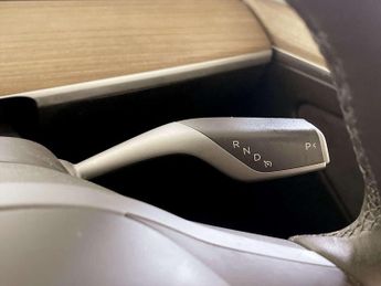 Tesla Model Y (Dual Motor) Long Range SUV 5dr Electric Auto 4WDE (384 bhp)