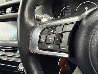 JAGUAR XF 2.0i R-Sport GPF Saloon 4dr Petrol Auto AWD Euro 6 (s/s) (300 ps