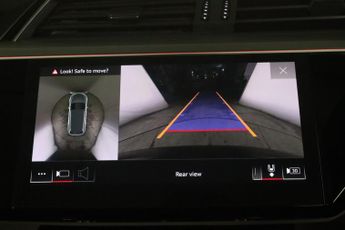 Audi e-tron 50 Technik Auto quattro 5dr 71.2kWh (11kW Charger)