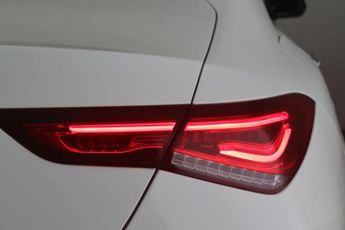 Mercedes-Benz CLA 1.3 CLA250e 15.6kWh AMG Line (Premium) Coupe 8G-DCT Euro 6 (s/s)