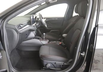 Ford Focus 1.0T EcoBoost ST-Line Euro 6 (s/s) 5dr