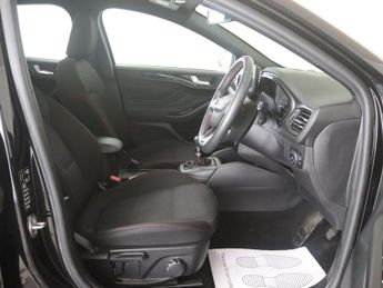 Ford Focus 1.0T EcoBoost ST-Line Euro 6 (s/s) 5dr