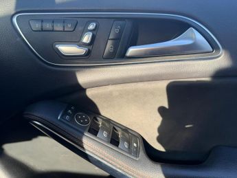 Mercedes-Benz A Class 2.1 A200d AMG Line (Premium Plus) 7G-DCT Euro 6 (s/s) 5dr