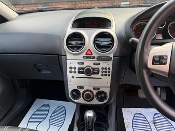 Vauxhall Corsa 1.4i 16v Club 5dr