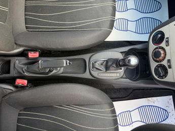 Vauxhall Corsa 1.4i 16v Club 5dr