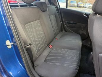 Vauxhall Corsa 1.4i 16v Club 5dr