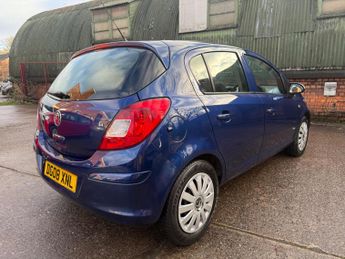 Vauxhall Corsa 1.4i 16v Club 5dr