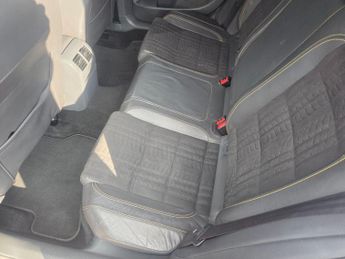 Volkswagen Golf 2.0 TFSI GTI Pirelli DSG 5dr