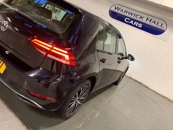 Volkswagen Golf 1.6 TDI SE Nav DSG Euro 6 (s/s) 5dr