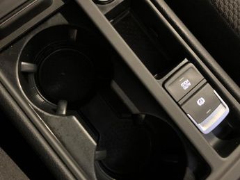 Volkswagen Golf 1.6 TDI SE Nav DSG Euro 6 (s/s) 5dr