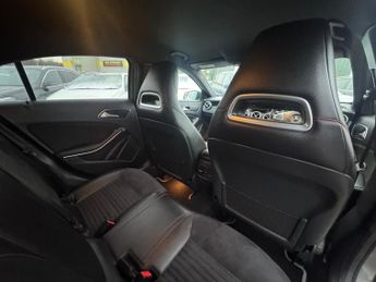 Mercedes-Benz A Class 2.1 A200d AMG Line 7G-DCT Euro 6 (s/s) 5dr