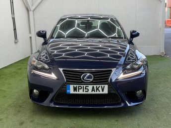 Lexus IS 2.5 300h SE E-CVT Euro 5 (s/s) 4dr