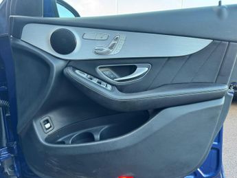 Mercedes-Benz GLC 2.1 GLC220d AMG Line (Premium) G-Tronic 4MATIC Euro 6 (s/s) 5dr