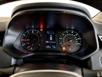 Renault Clio 1.0 TCe Iconic Hatchback 5dr Petrol Manual Euro 6 (s/s) (90 ps)