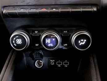 Renault Clio 1.0 TCe Iconic Hatchback 5dr Petrol Manual Euro 6 (s/s) (90 ps)