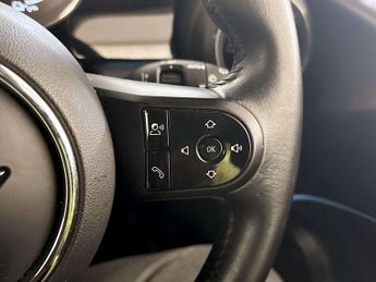 MINI Electric Hatch Cooper SE 32.6kWh Level 2 Hatchback 3dr Electric Auto (184 ps)