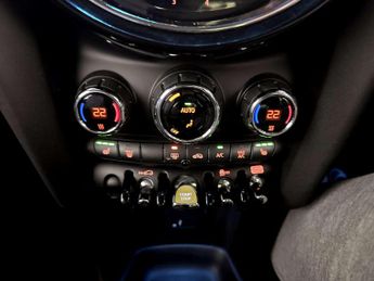 MINI Electric Hatch Cooper SE 32.6kWh Level 2 Hatchback 3dr Electric Auto (184 ps)