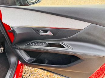 Peugeot 3008 1.6 13.2kWh GT e-EAT Euro 6 (s/s) 5dr