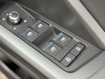 Audi Q3 1.5 TFSI CoD 35 S line Sportback S Tronic Euro 6 (s/s) 5dr