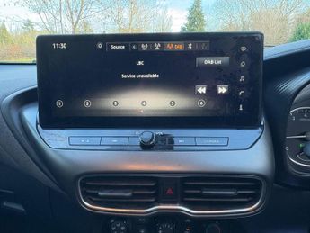 Nissan Juke 1.0 DIG-T Acenta Premium DCT Auto Euro 6 (s/s) 5dr