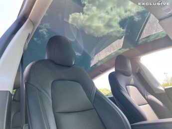 Tesla Model Y (Dual Motor) Performance Auto 4WDE 5dr