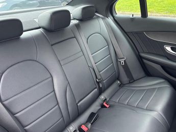 Mercedes-Benz C Class 2.0 C200 AMG Line (Premium) G-Tronic+ Euro 6 (s/s) 4dr