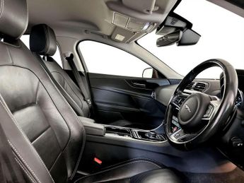 Jaguar XE 2.0d R-Sport Saloon 4dr Diesel Auto Euro 6 (s/s) (180 ps)
