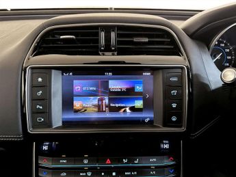 Jaguar XE 2.0d R-Sport Saloon 4dr Diesel Auto Euro 6 (s/s) (180 ps)