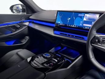 BMW i5 i5 eDrive40 Sport Edition Touring