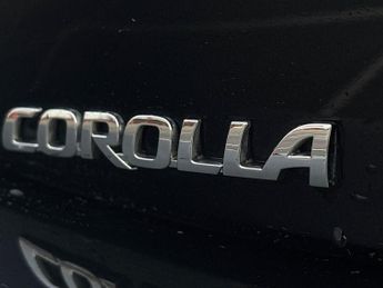 Toyota Corolla 1.8 VVT-h Design Hatchback 5dr Petrol Hybrid CVT Euro 6 (s/s) (1