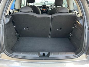 MINI Hatch 1.5 Cooper Steptronic Euro 6 (s/s) 3dr