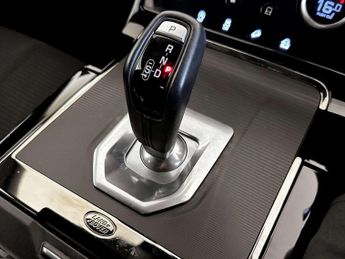 Land Rover Range Rover Evoque 2.0 P250 MHEV R-Dynamic SUV 5dr Petrol Auto 4WD Euro 6 (s/s) (24