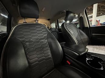 Ford S-Max 2.0T EcoBoost Vignale MPV 5dr Petrol Auto Euro 6 (s/s) (240 ps)