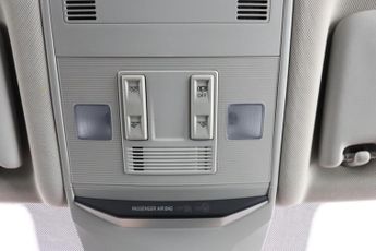 Volkswagen T-Roc 1.0 TSI S Euro 6 (s/s) 5dr