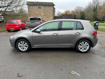 Volkswagen Golf 1.6 TDI BlueMotion Tech SE Euro 5 (s/s) 5dr