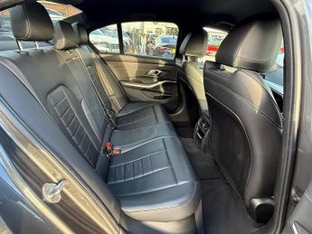 BMW 3 Series 2.0 320i M Sport Saloon 4dr Petrol Auto Euro 6 (s/s) (184 ps)