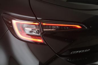 Toyota Corolla 1.8 VVT-h Icon CVT Euro 6 (s/s) 5dr