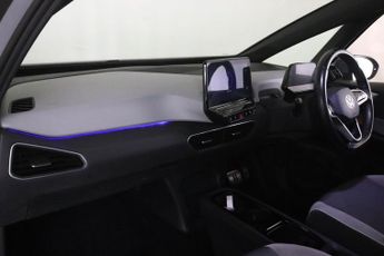 Volkswagen ID.3 Pro 58kWh Family Auto 5dr