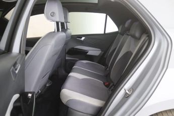 Volkswagen ID.3 Pro 58kWh Family Auto 5dr