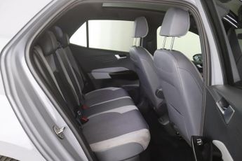 Volkswagen ID.3 Pro 58kWh Family Auto 5dr
