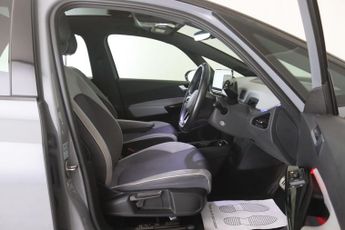 Volkswagen ID.3 Pro 58kWh Family Auto 5dr