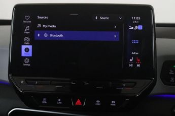 Volkswagen ID.3 Pro 58kWh Family Auto 5dr